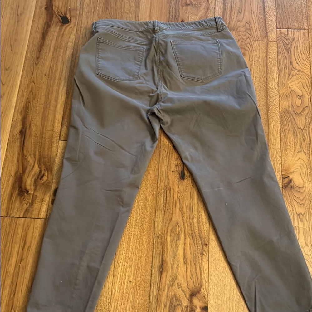 Women's Gray Jeans size 14 - Picture 2 of 5